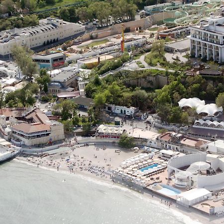 Аркадия Студия С Балконом Частичный Вид Моря Первая Линия От Моря Odesa Exterior foto