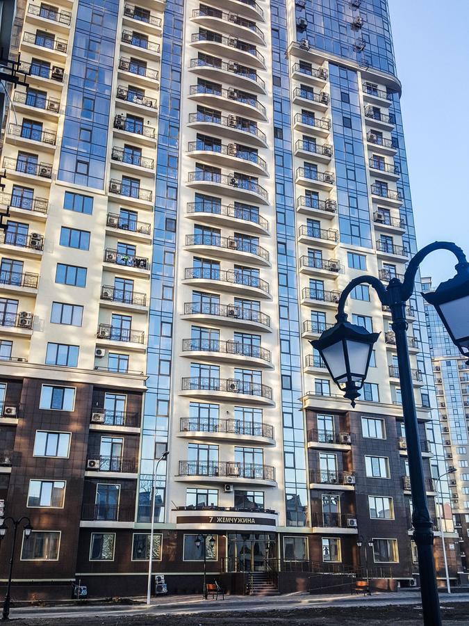 Аркадия Студия С Балконом Частичный Вид Моря Первая Линия От Моря Odesa Exterior foto